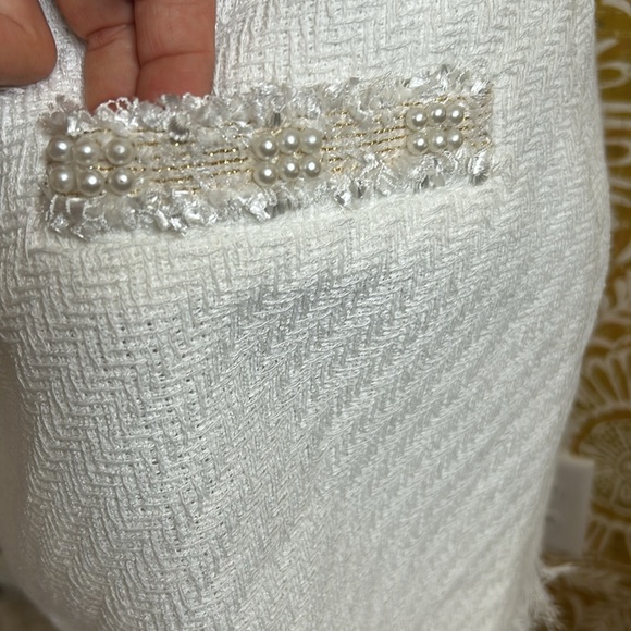 NWT MAJORELLE Tricia White Sleeveless V-Neck Pearl Beaded Tweed Mini Dress Sz M - Picture 3 of 14